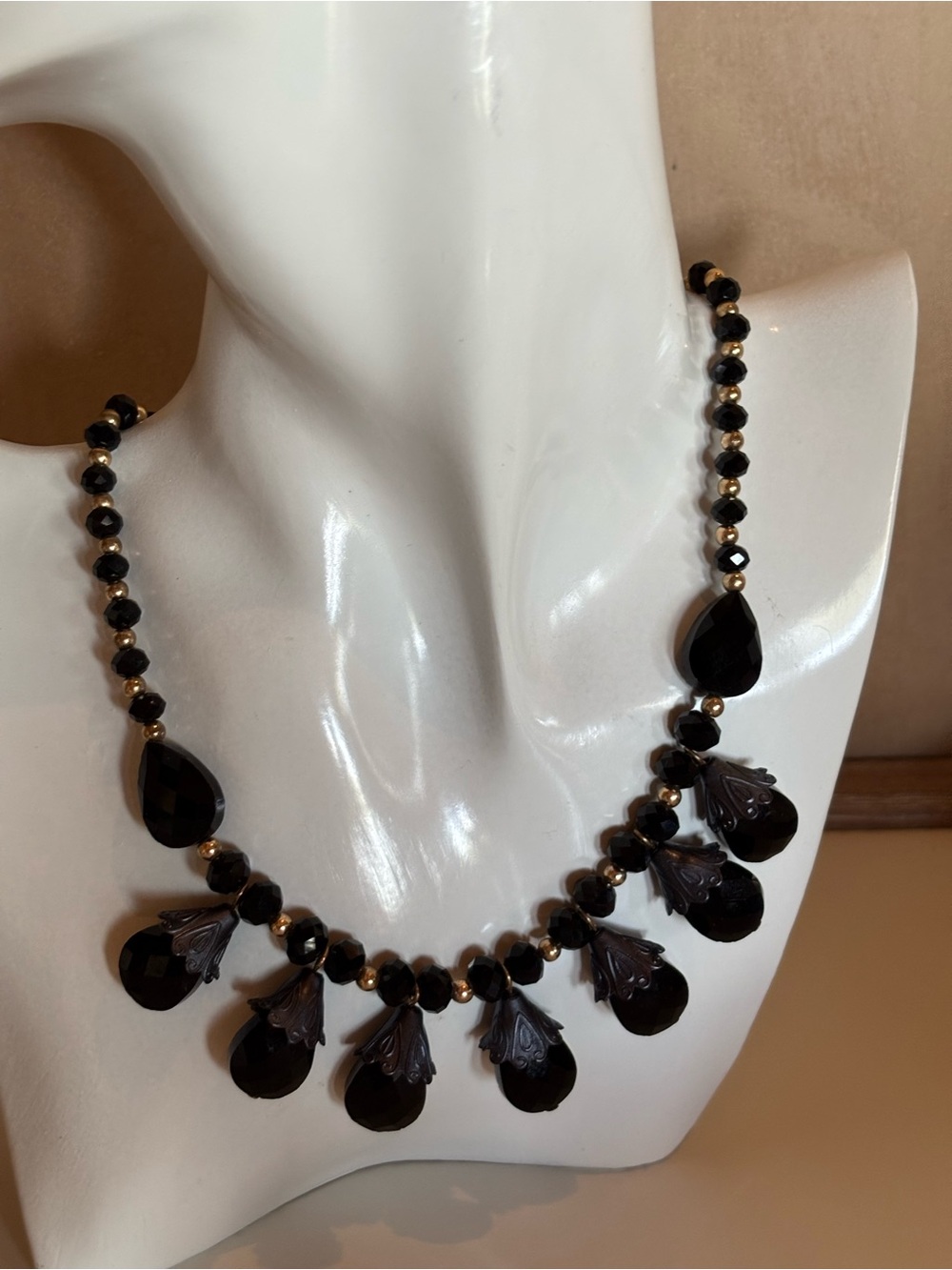 Black Faceted Teardrop Statement Necklace | Gothic Glam Vintage Style Necklace